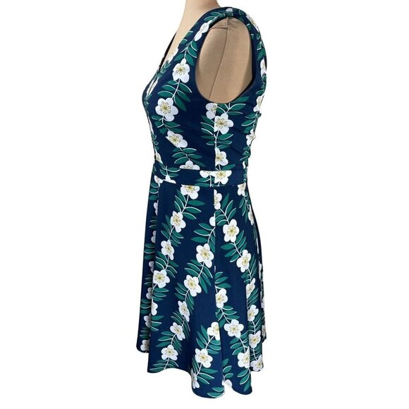 Molly Bracken Front Keyhole Fit and Flare Dress Navy White Floral Size XS Extra - Picture 2 of 7